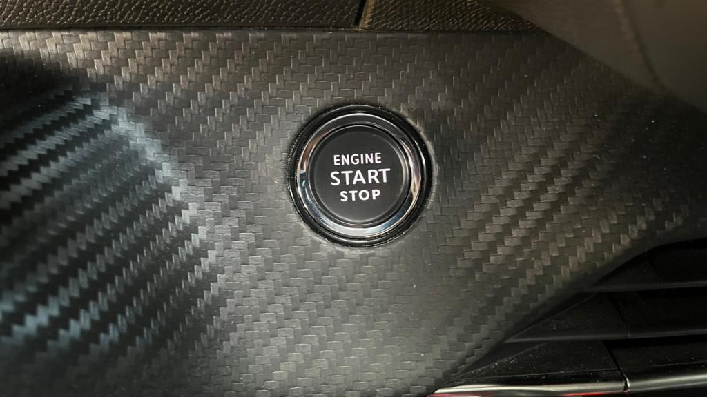 PEUGEOT 208  1.5 BlueHDi 100 II GT - Toit Panoramique