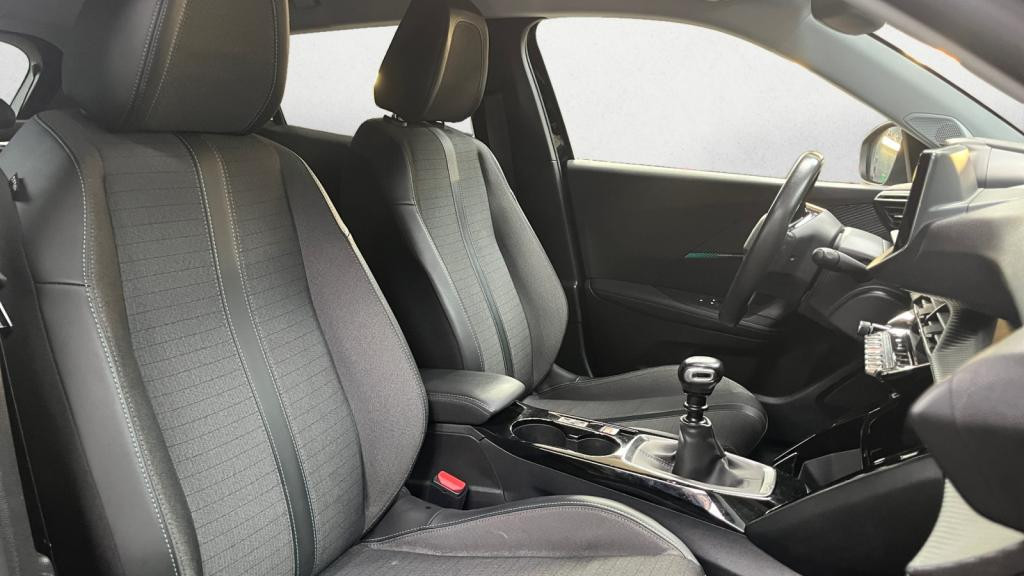 PEUGEOT 2008 BlueHDi 110 II Allure - Navigation - Keyless - Caméra