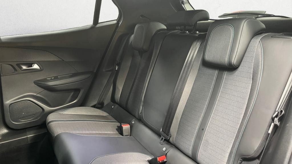 PEUGEOT 2008 BlueHDi 110 II Allure - Navigation - Keyless - Caméra