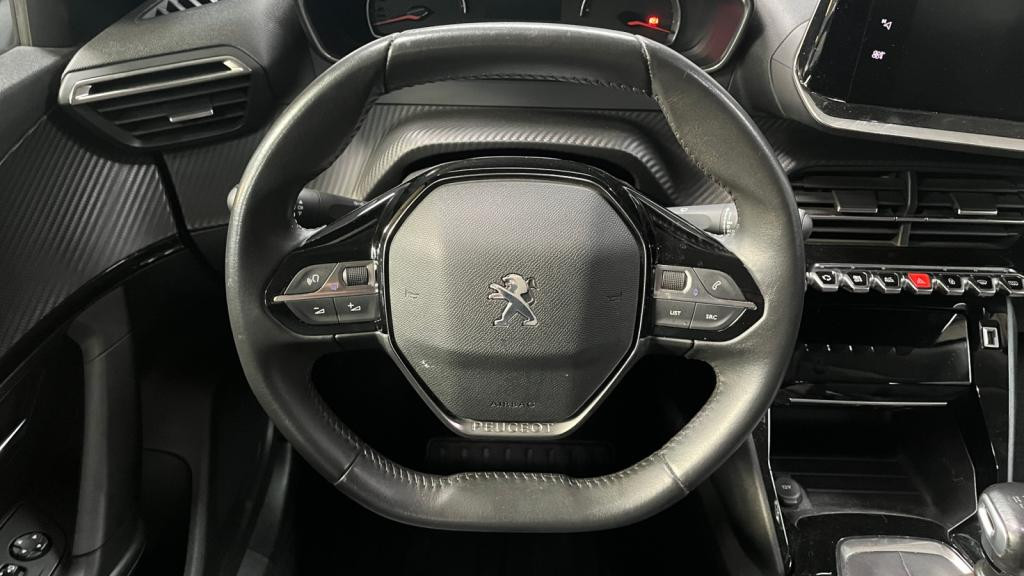 PEUGEOT 2008 BlueHDi 110 II Allure - Navigation - Keyless - Caméra