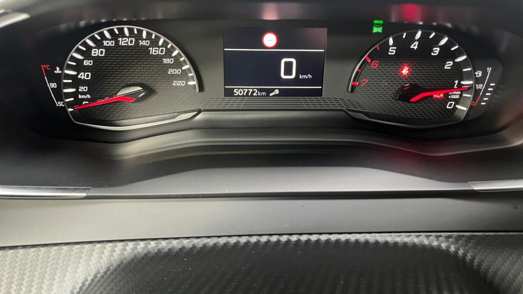 PEUGEOT 2008 BlueHDi 110 II Allure - Navigation - Keyless - Caméra