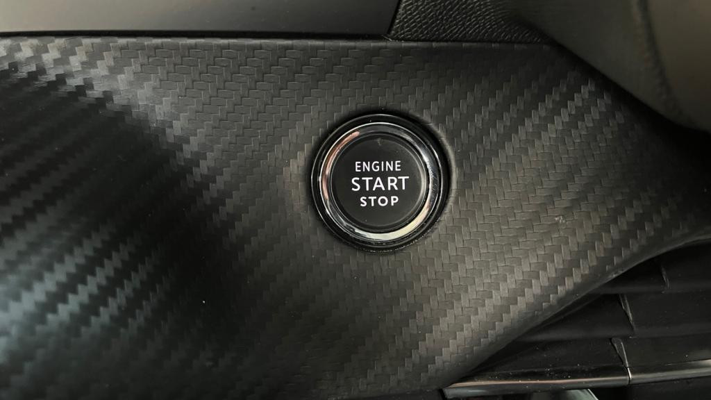 PEUGEOT 2008 BlueHDi 110 II Allure - Navigation - Keyless - Caméra