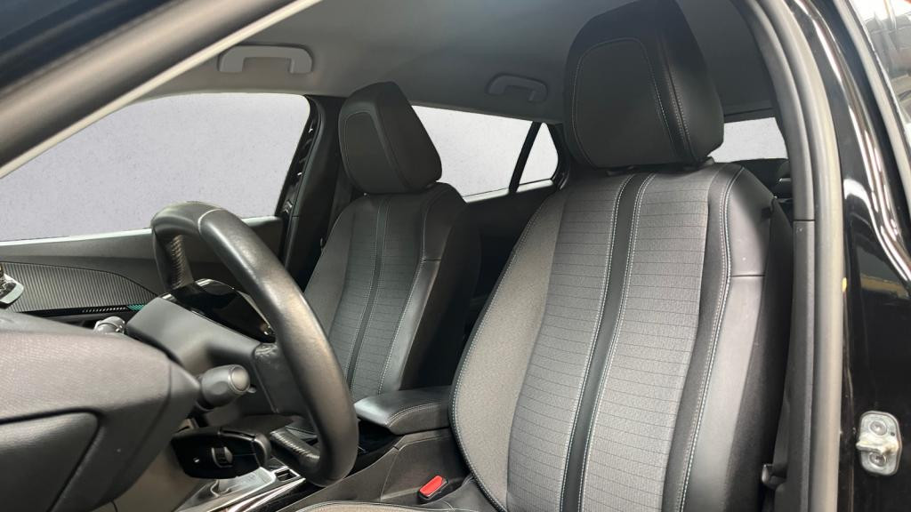 PEUGEOT 2008 BlueHDi 110 II Allure - Navigation - Keyless - Caméra