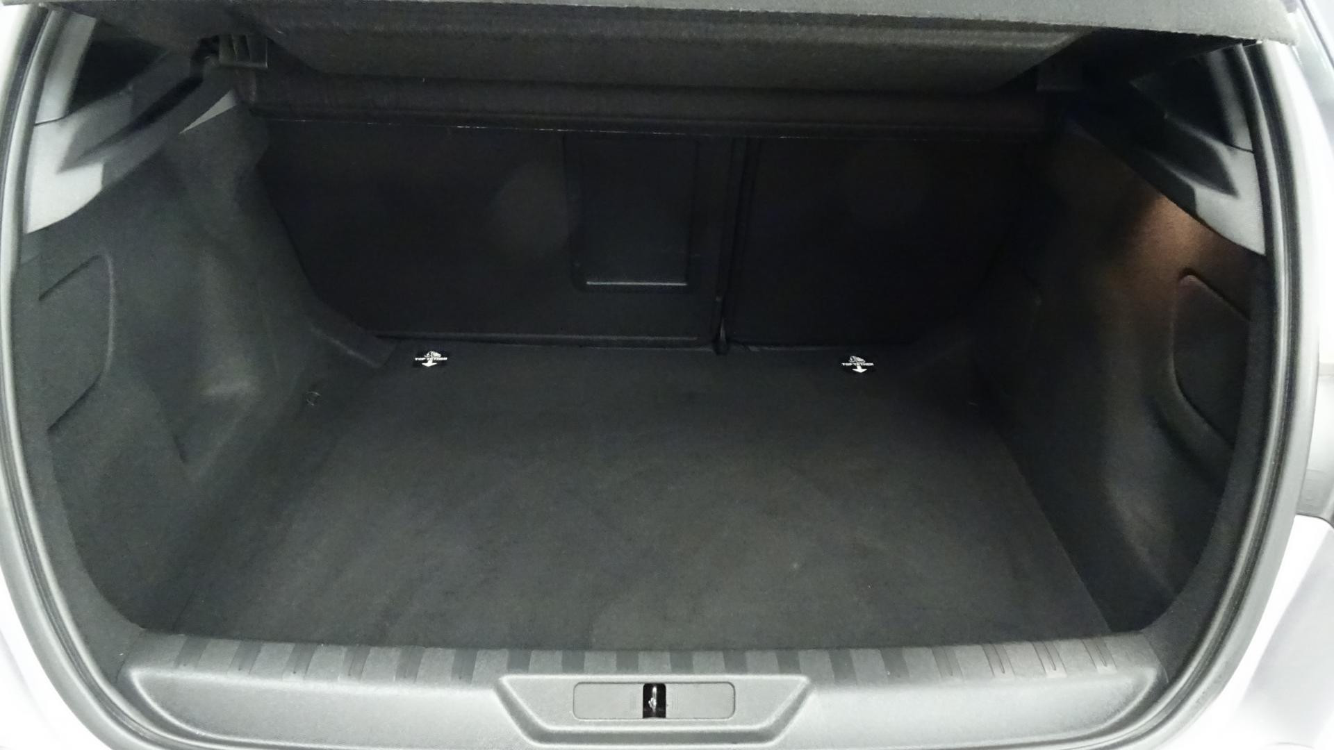 PEUGEOT 308  1.5 BlueHDi S&S 130  EAT8  II BERLINE GT PHASE 2