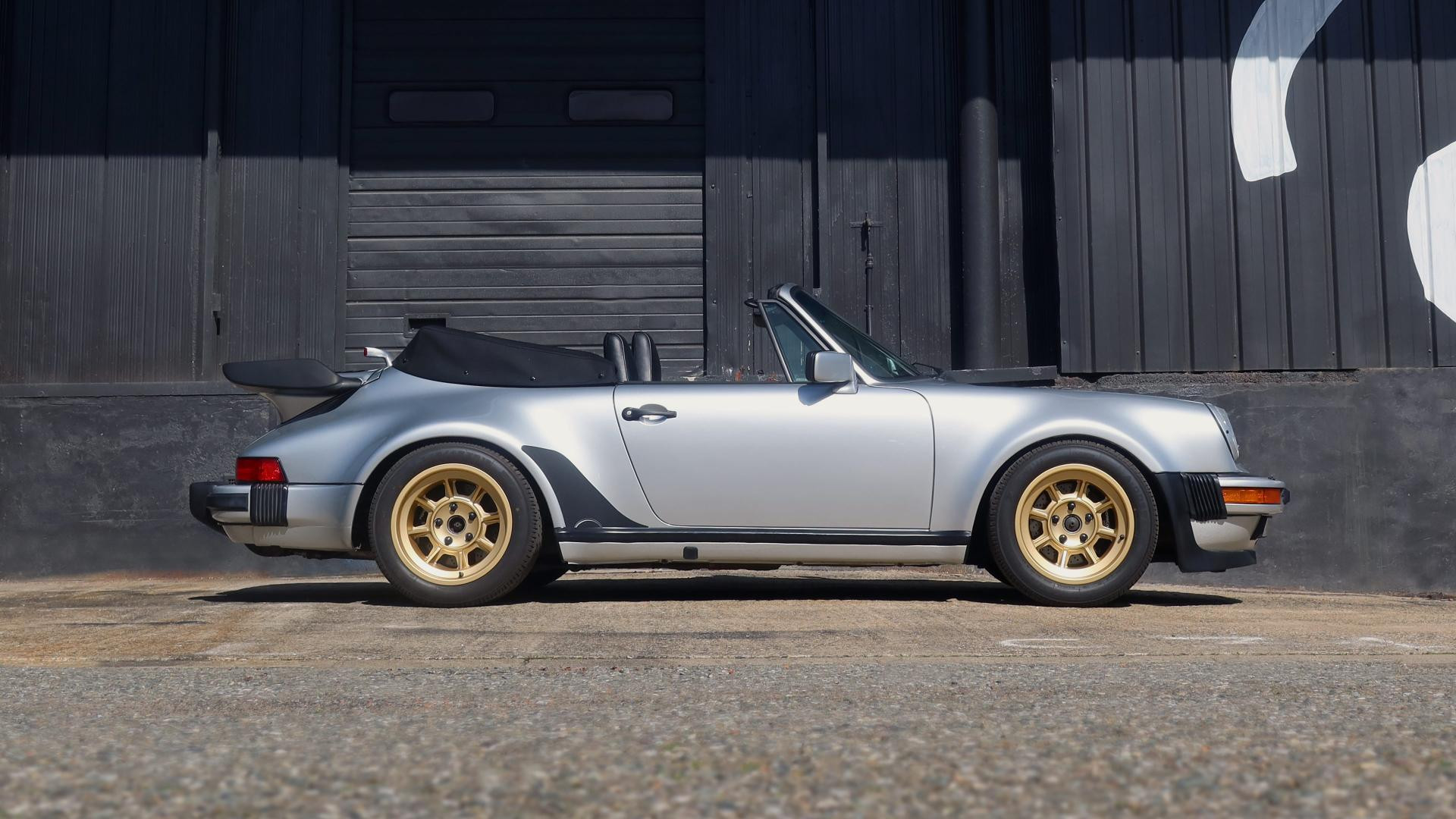 PORSCHE 911 930 TURBO CABRIOLET MATCHING COLOR ET NUMBERS  MACHINE REVIVAL