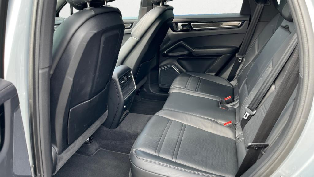 PORSCHE CAYENNE 3.0i V6 - 462 - Tiptronic S - Start&Stop  E-Hybrid