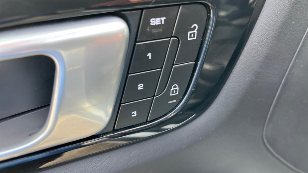 PORSCHE CAYENNE 3.0i V6 - 462 - Tiptronic S - Start&Stop  E-Hybrid