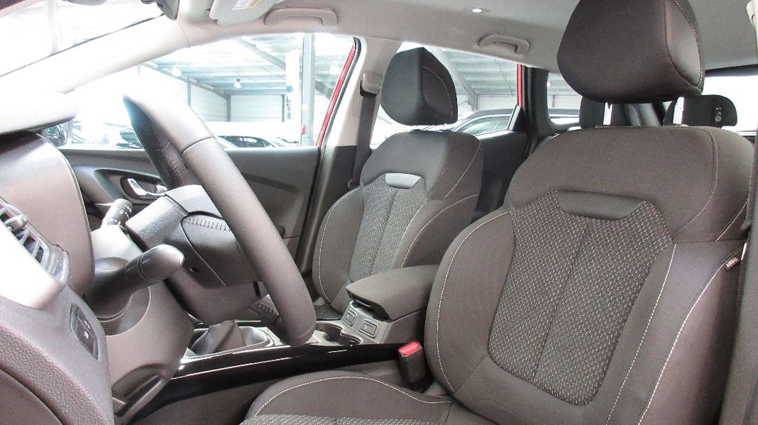 RENAULT KADJAR DCI 130 ENERGY ZEN 4WD