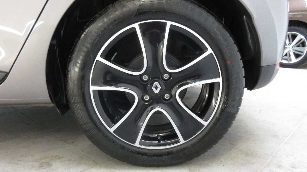 RENAULT CLIO 4 DCI 90 ENERGY E6 INTENS 2015 5P