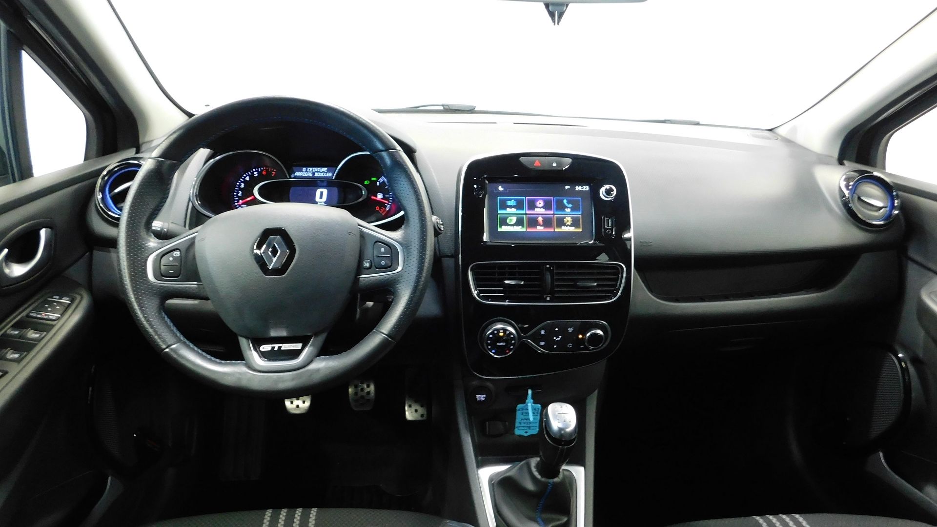 RENAULT CLIO 4 0.9 TCE 90CH ENERGY INTENS 5P EURO6C