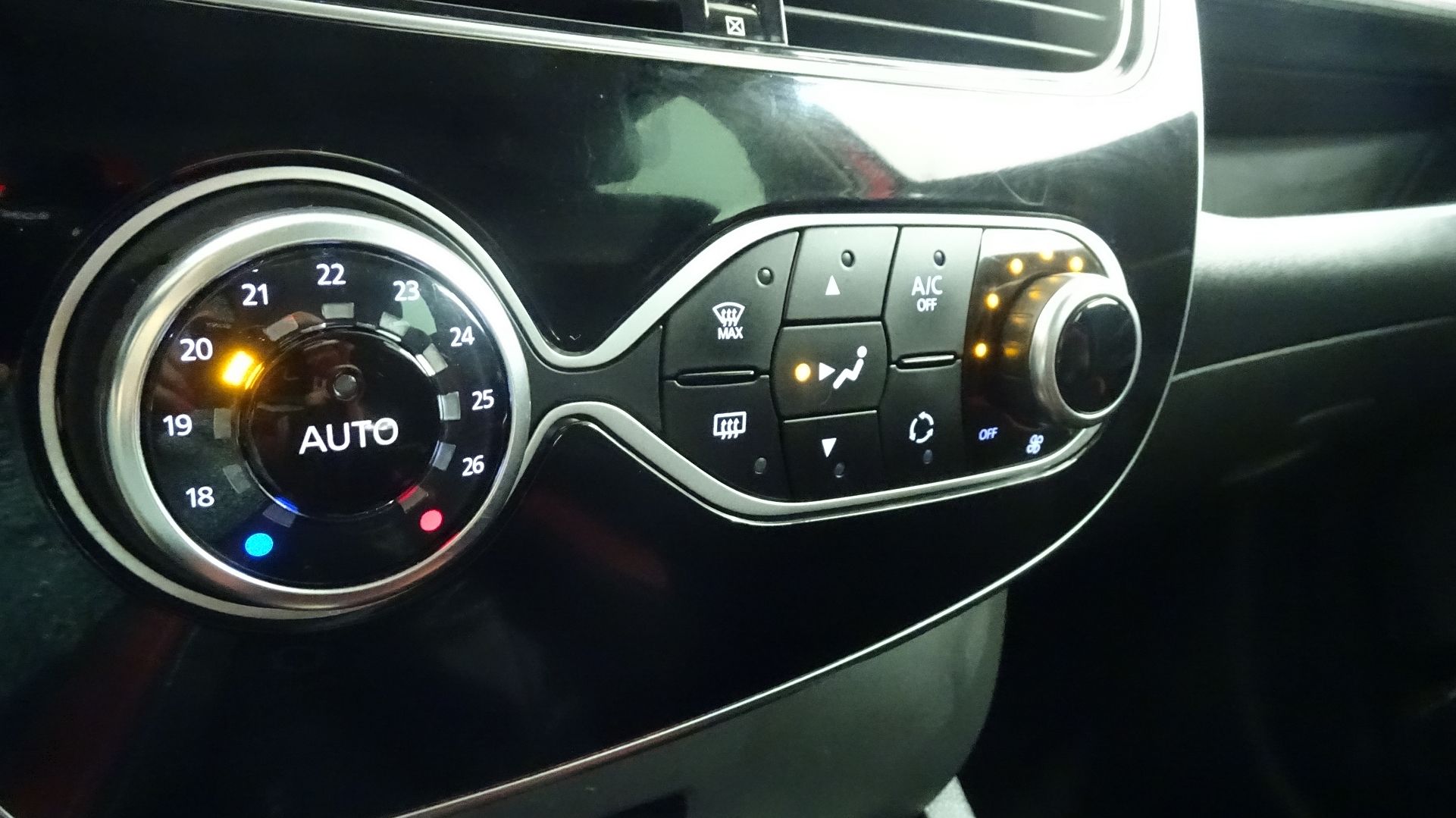 RENAULT CLIO 4 1.5 DCI 90CH ENERGY INTENS 5P