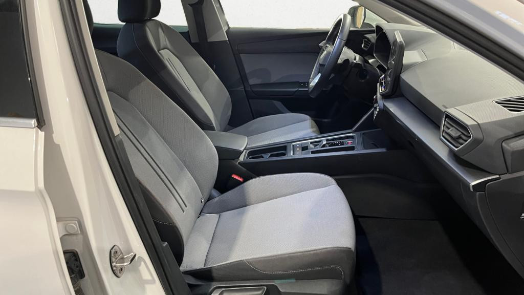 Nouvelle SEAT LEON 1.5 eTSI - 115 - DSG 7 BERLINE Style 