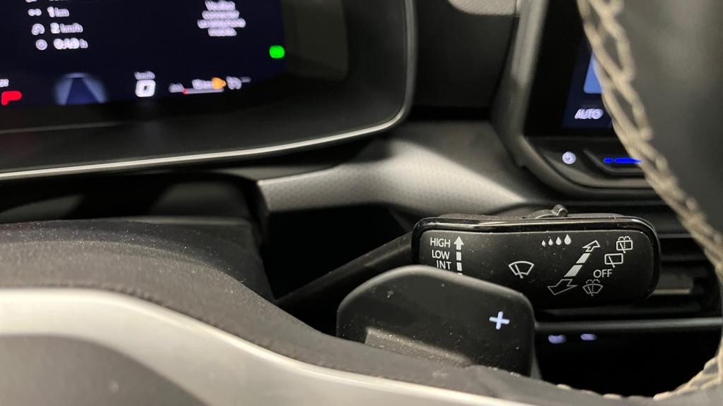 Nouvelle SEAT LEON 1.5 eTSI - 115 - DSG 7 BERLINE Style 