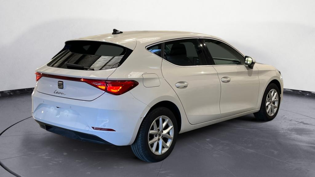 Nouvelle SEAT LEON 1.5 eTSI - 115 - DSG 7 BERLINE Style 