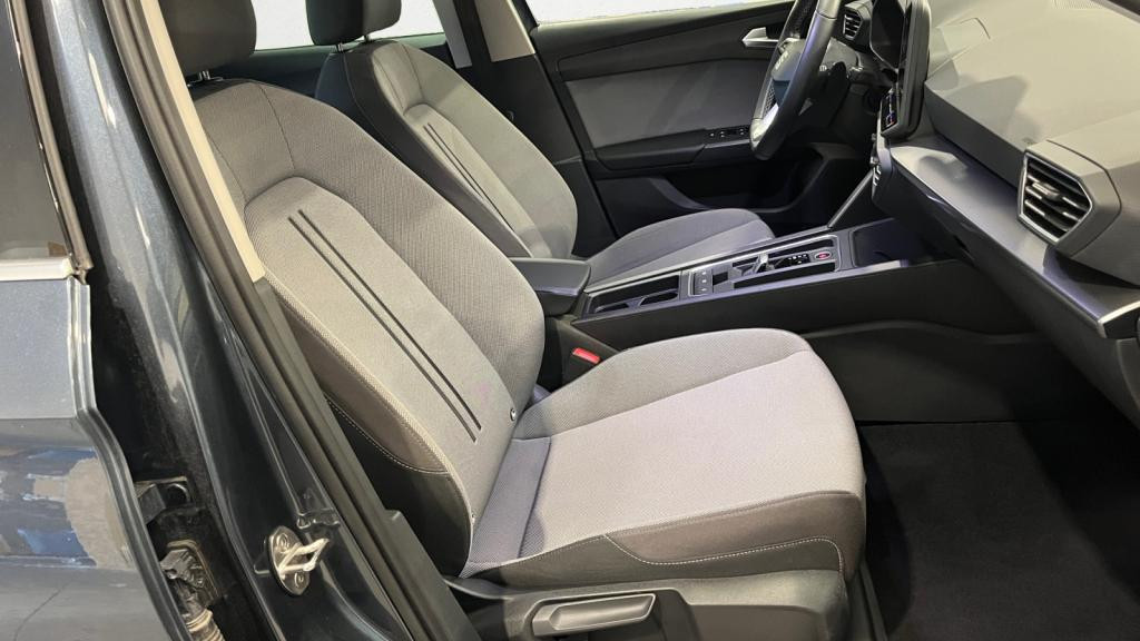 Nouvelle SEAT LEON 1.5 eTSI - 115 - DSG 7 BERLINE Style 