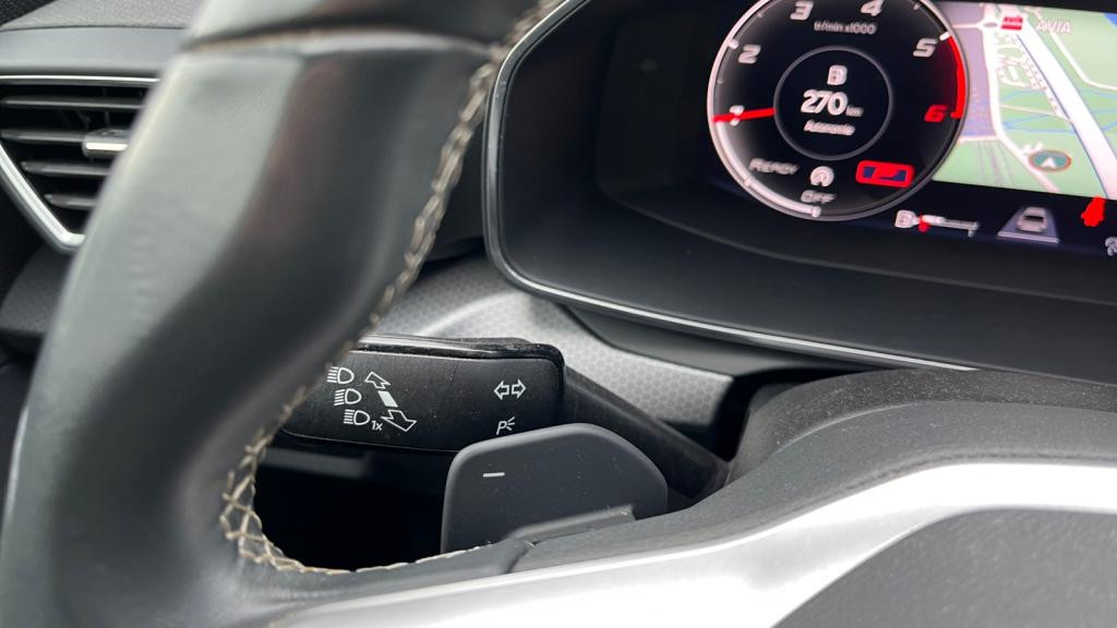 SEAT Leon Sportstourer 2.0 16V TDI - 150 - DSG 7 SPORTSTOURER BREAK Business 