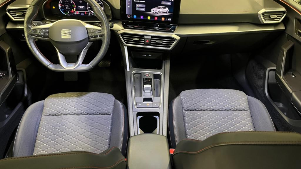 SEAT LEON 1.4 e-HYBRID - 204 - DSG 6  BERLINE FR 