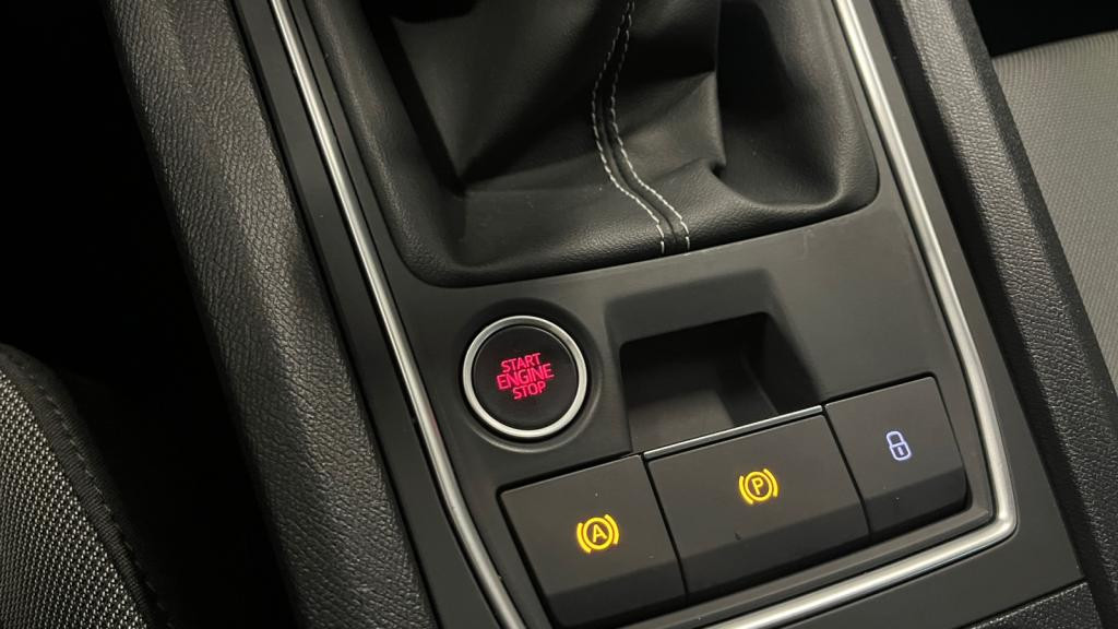 SEAT LEON 2.0 16V TDI - 115  BERLINE Style 