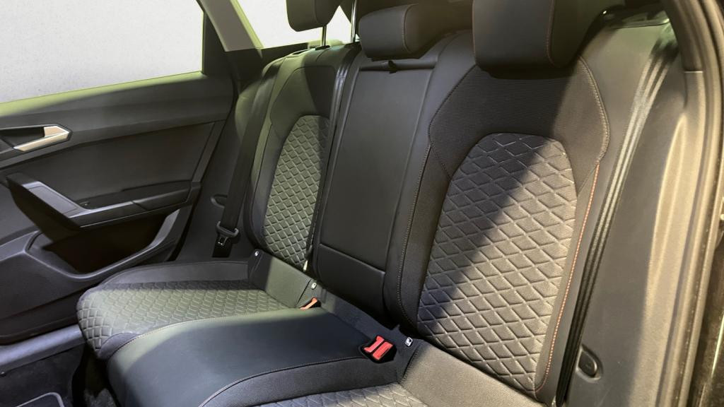 SEAT Leon Sportstourer 2.0 16V TDI - 150 - DSG 7 SPORTSTOURER BREAK FR 