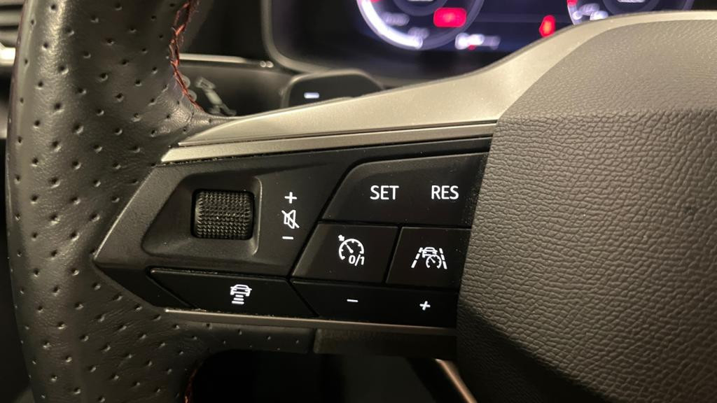 SEAT Leon Sportstourer 2.0 16V TDI - 150 - DSG 7 SPORTSTOURER BREAK FR 