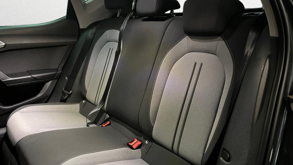 Nouvelle SEAT LEON 1.5 eTSI - 115 - DSG 7 BERLINE Style 