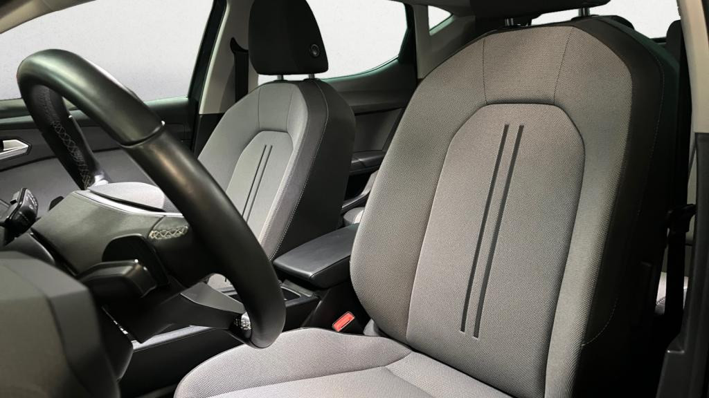 Nouvelle SEAT LEON 1.5 eTSI - 115 - DSG 7 BERLINE Style 