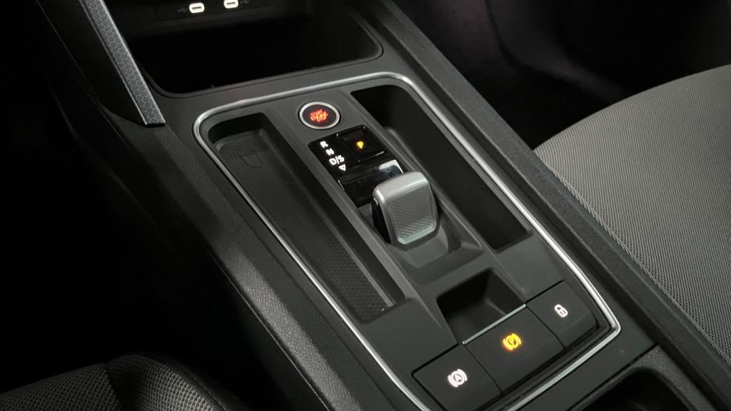 Nouvelle SEAT LEON 1.5 eTSI - 115 - DSG 7 BERLINE Style 