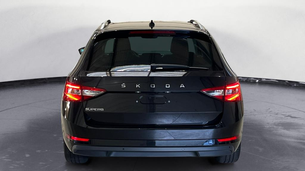 SKODA SUPERB COMBI 2.0 TDI SCR - 150 - DSG7  III Business PHASE 2 Combi