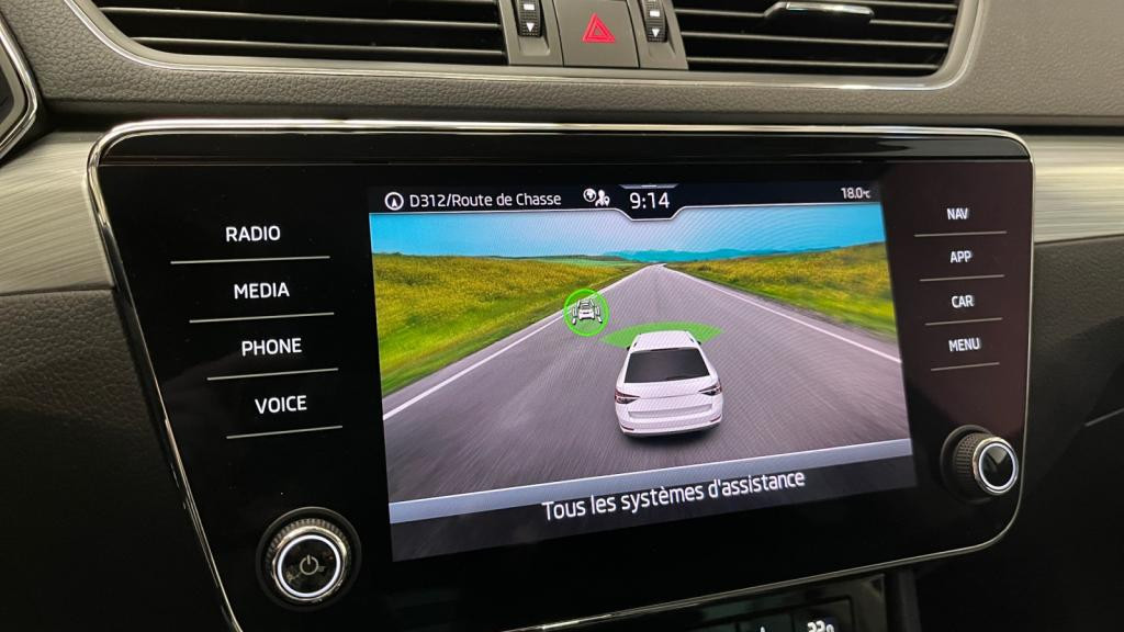 SKODA SUPERB 2.0 TDI SCR - 150 - DSG7  III Business PHASE 2 Combi