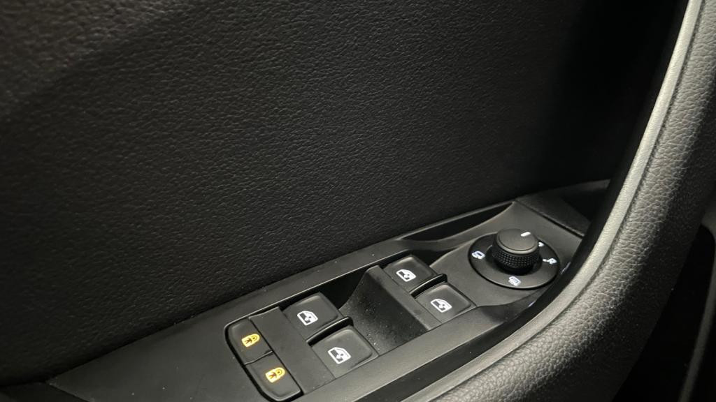 SKODA SUPERB 2.0 TDI SCR - 150 - DSG7  III Business PHASE 2 Combi