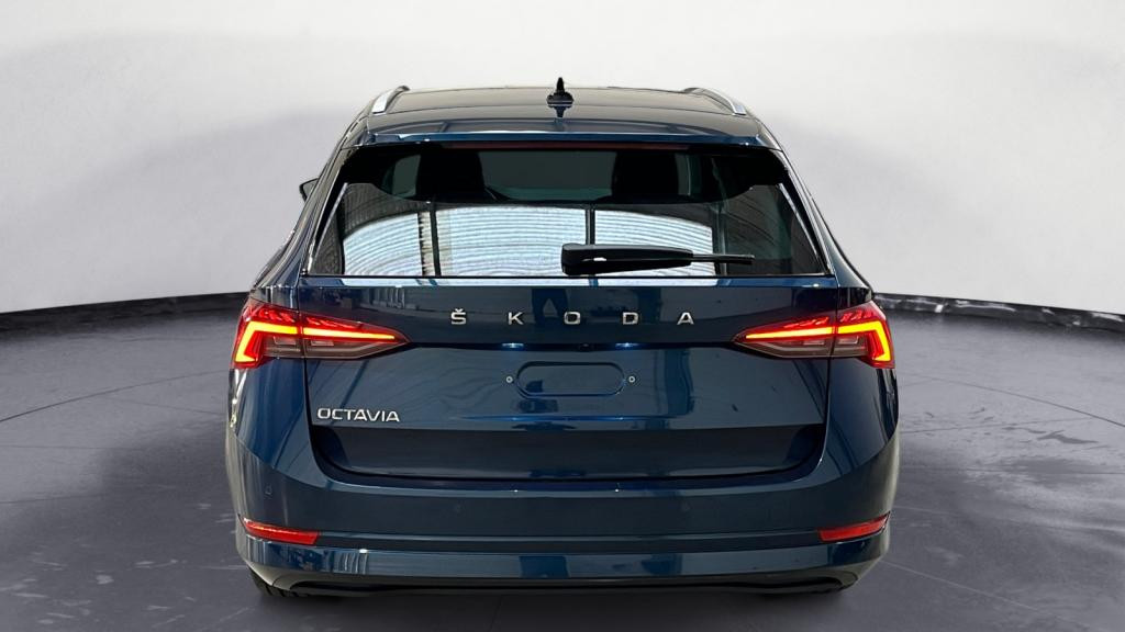 SKODA OCTAVIA COMBI 2.0 TDI - 150 - DSG Start & Stop  IV - Style Combi