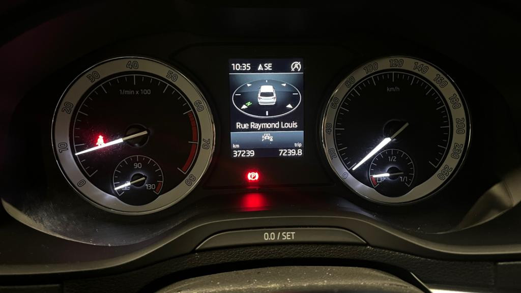 SKODA KAROQ 1.5 TSI ACT - 150  Clever