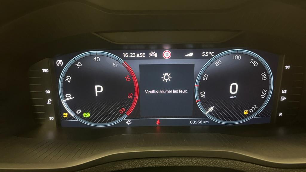 SKODA KAROQ 2.0 TDI SCR - 150 - DSG7 4x4  SUV Style PHASE 2