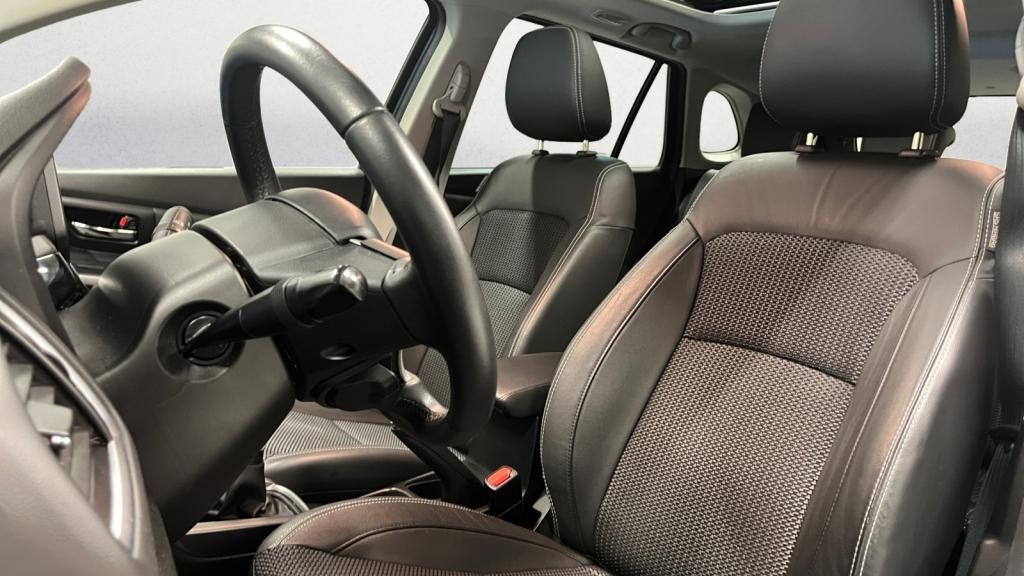 Nouvelle SUZUKI S CROSS 1.4 Boosterjet + Hybrid SHVS Style PHASE 3