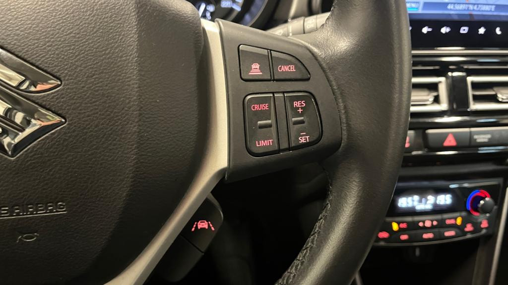 Nouvelle SUZUKI S CROSS 1.4 Boosterjet + Hybrid SHVS Style PHASE 3