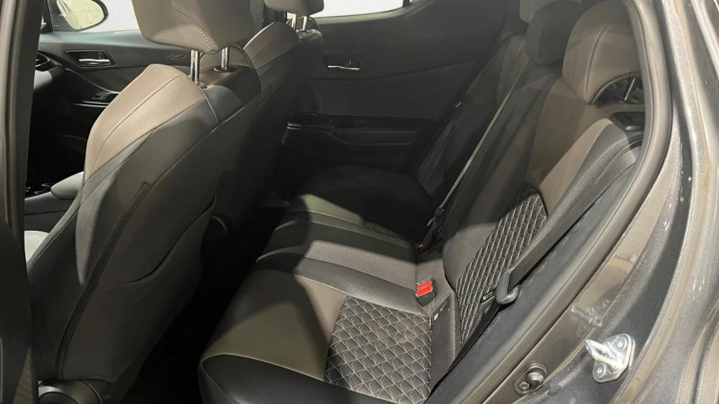 TOYOTA C-HR  Hybride 122h - e-CVT  Distinctive