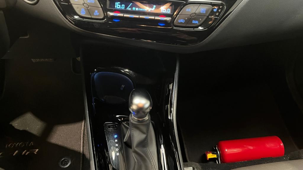 TOYOTA C-HR  Hybride 122h - e-CVT  Distinctive