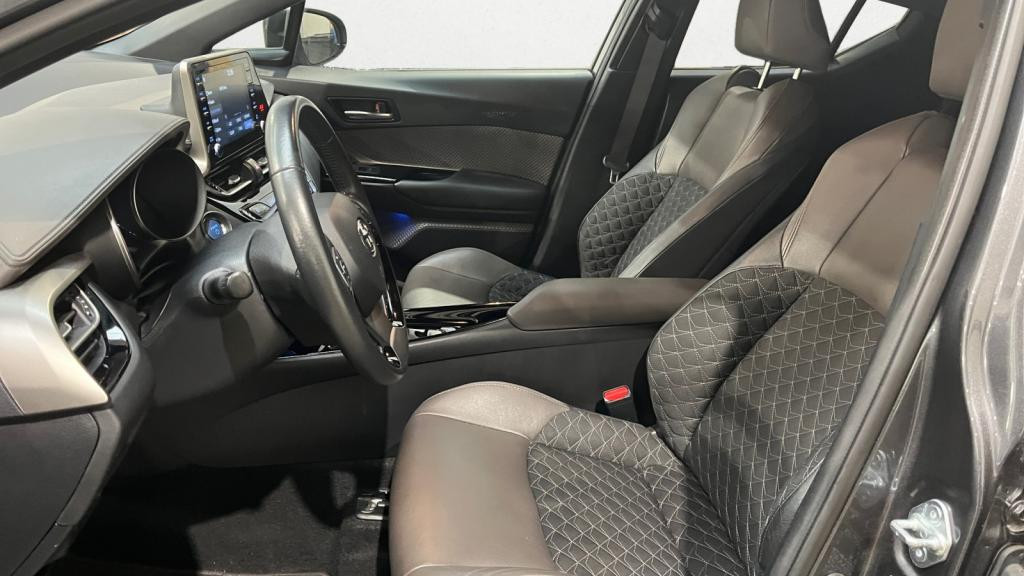 TOYOTA C-HR  Hybride 122h - e-CVT  Distinctive