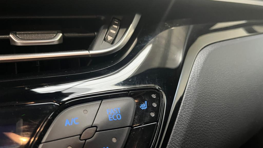 TOYOTA C-HR  Hybride 122h - e-CVT  Distinctive