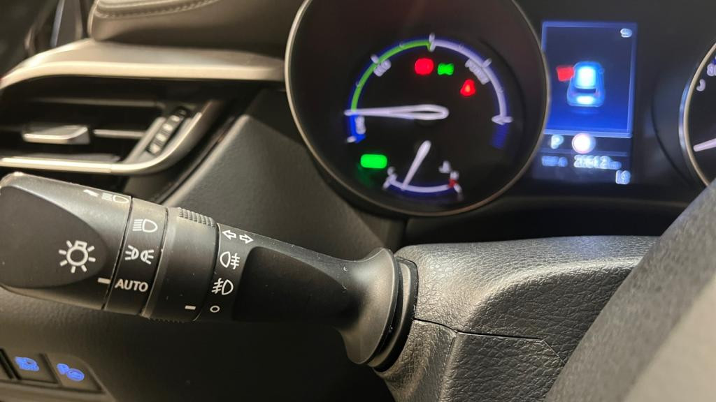 TOYOTA C-HR  Hybride 122h - e-CVT  Distinctive