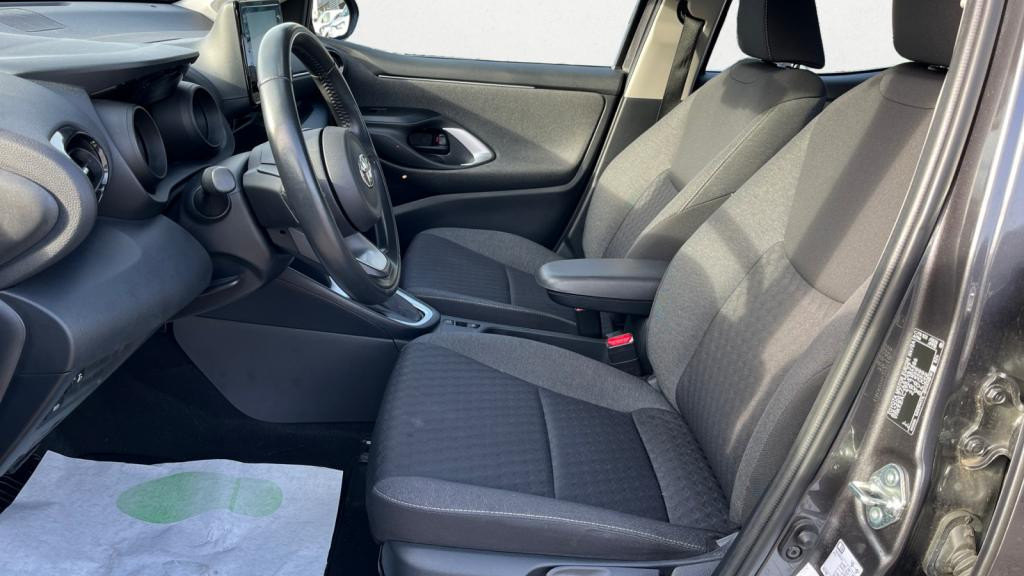 TOYOTA YARIS Hybrid 116h e-CVT IV Iconic - Pack Techno Plus - Toyota Touch & Go