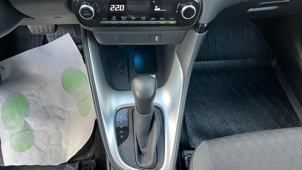 TOYOTA YARIS Hybrid 116h e-CVT IV Iconic - Pack Techno Plus - Toyota Touch & Go