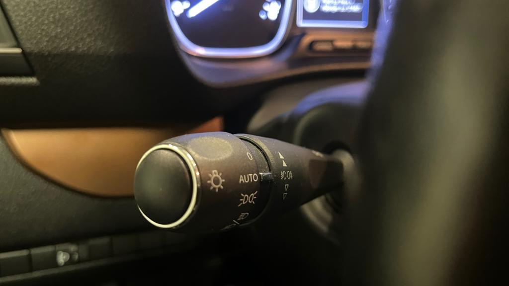 Nouvelle TOYOTA PROACE Verso 2.0 180 D-4D - BVA - 8pl (MC22)  Medium Executive Techno