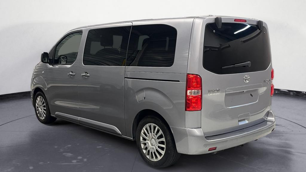 Nouvelle TOYOTA PROACE Verso 2.0 180 D-4D - BVA - 8pl (MC22)  Medium Executive Techno