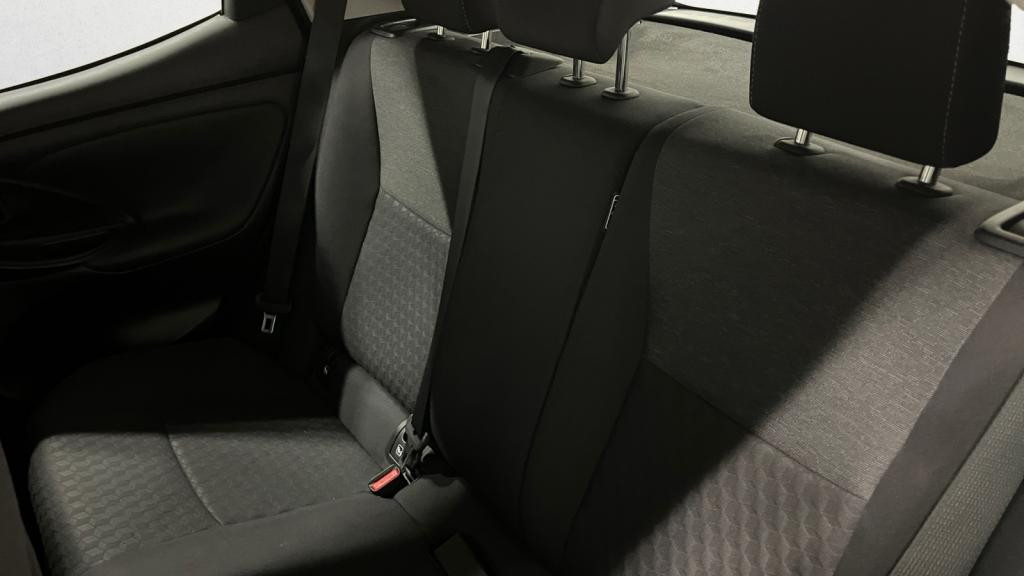 TOYOTA YARIS Hybrid 116h - e-CVT (MY22)  IV Dynamic Business 