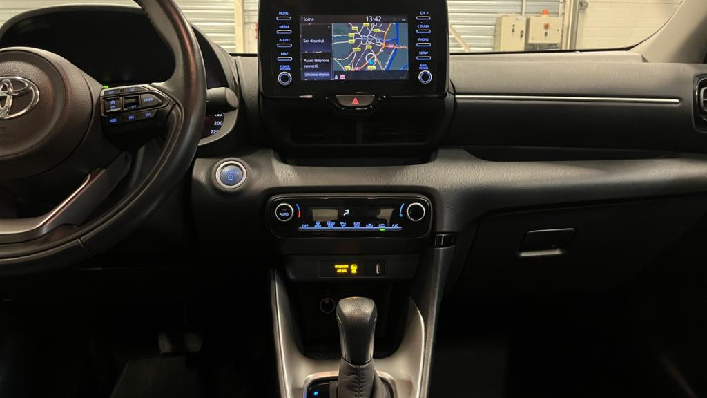 TOYOTA YARIS Hybrid 116h - e-CVT (MY22)  IV Dynamic Business 