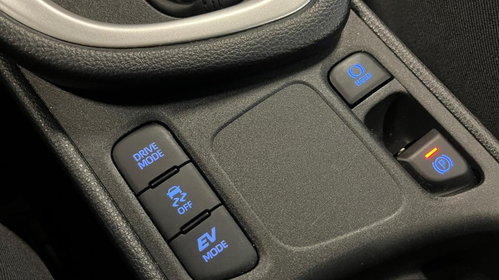 TOYOTA YARIS Hybrid 116h - e-CVT (MY22)  IV Dynamic Business 