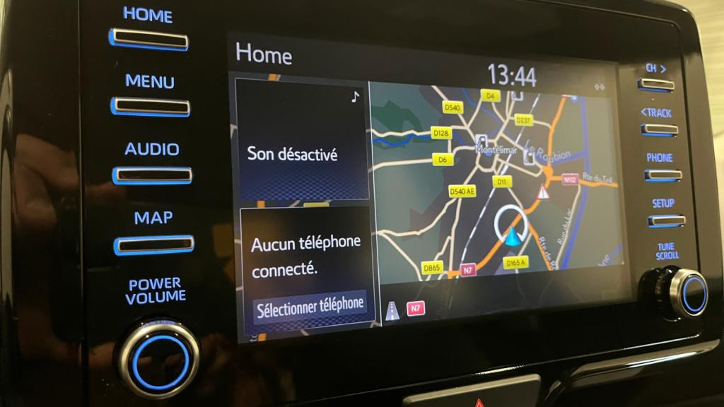 TOYOTA YARIS Hybrid 116h - e-CVT (MY22)  IV Dynamic Business 