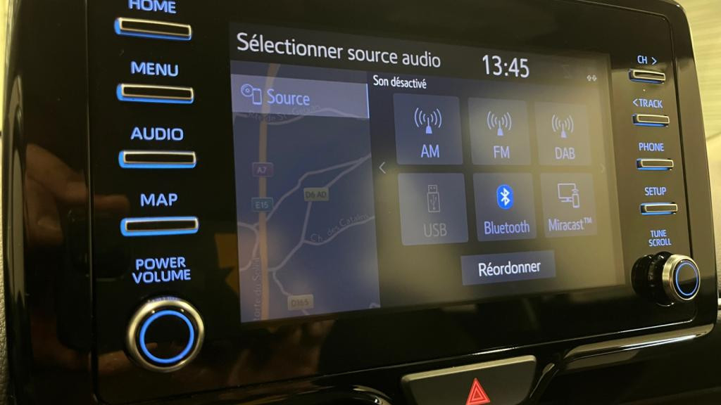 TOYOTA YARIS Hybrid 116h - e-CVT (MY22)  IV Dynamic Business 