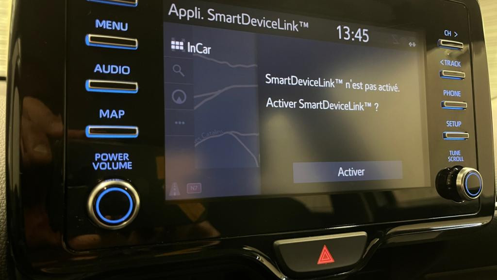 TOYOTA YARIS Hybrid 116h - e-CVT (MY22)  IV Dynamic Business 